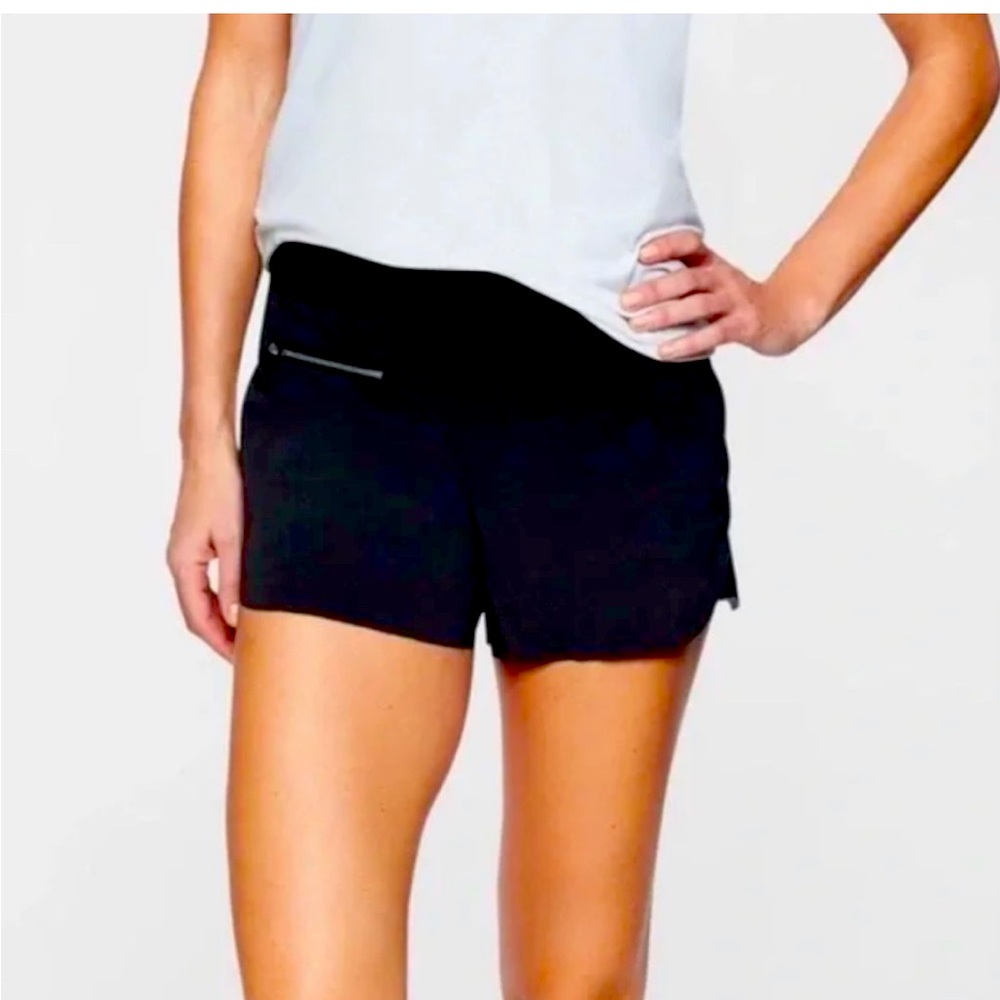 Athleta Mod Trekkie Short Shorts -‎ Black - Size 8 NWOT🖤